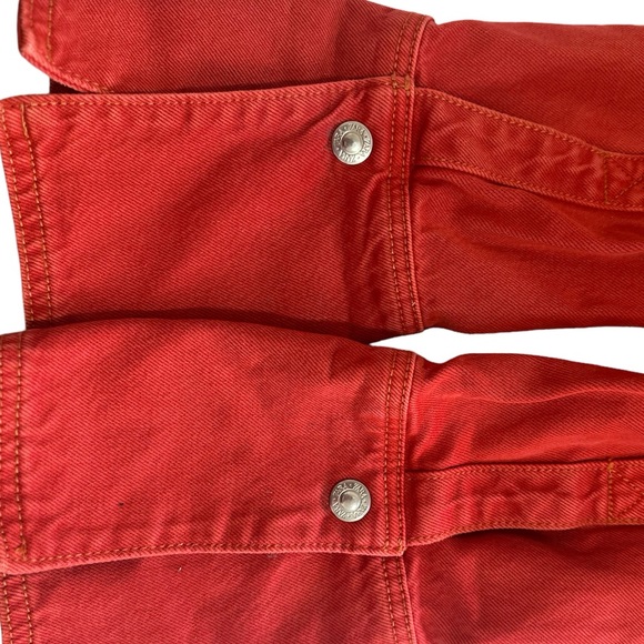NEW! ZARA CROPPED DENIM JACKET Size Medium Red,good condition just worn one time - Picture 5 of 7